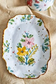 Platou de servire din ceramică artizanală albă cu motive florale roz pictate manual și margine aurie, 31×21×3 cm, "Savina"