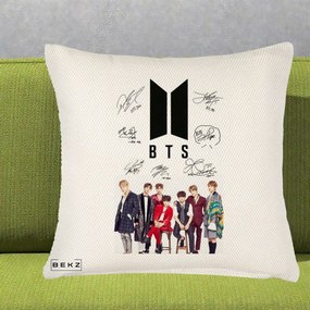 Perna Personalizata K-pop BTS Semnaturi Foto, 40x40 cm, Crem Reliefat, Husa Detasabila, Perna Inclusa, BEKZ®