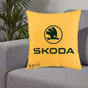 Perna Personalizata cu emblema Skoda, 40x40 cm, Galben, Husa Detasabila, Perna Inclusa, BEKZ®