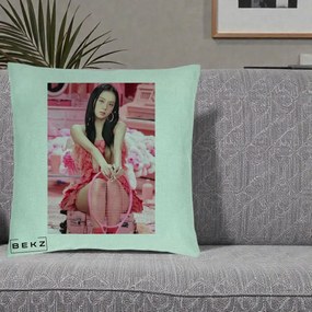 Perna Personalizata K-pop BLACKPINK Jisoo Pink Room, 40x40 cm, Verde Menta, Husa Detasabila, Perna Inclusa, BEKZ®