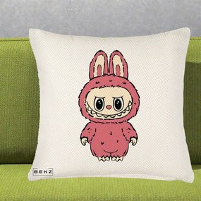 Perna Personalizata Labubu Roz Solo, 40x40 cm, Crem Reliefat, Husa Detasabila, Perna Inclusa, BEKZ®