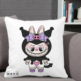Perna Personalizata Labubu x Kuromi, 40x40 cm, Alba Mata, Husa Detasabila, Perna Inclusa, BEKZ®