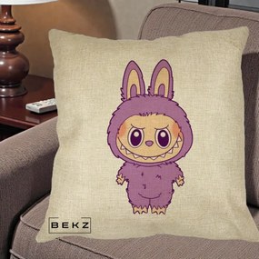 Perna Personalizata Labubu Violet Solo, 40x40 cm, Crem, Husa Detasabila, Perna Inclusa, BEKZ®