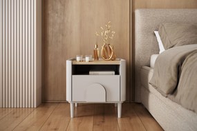 Noptieră Amilio 50 cm - cashmere / stejar uleiat / mânere cashmere