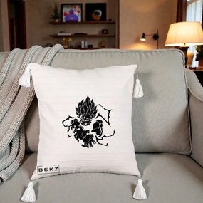 Perna Personalizata Dragon Ball Goku Super Saiyan Silueta, 40x40 cm, Bej cu Franjuri, Husa Detasabila, Perna Inclusa, BEKZ®