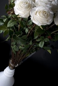 Aranjament floral elegant, VASE SERENA trandafiri albi, 125cm 1141134.95