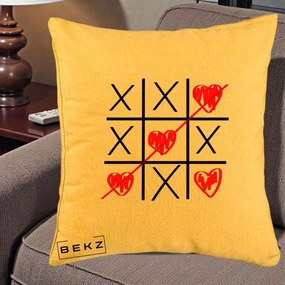 Cadou Romantic - Perna Personalizata Love Joc X si Inima cu Castigator Iubire, 40x40 cm, Galben, Husa Detasabila, Perna Inclusa, BEKZ®