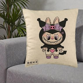 Perna Personalizata Labubu x Kuromi, 40x40 cm, Bej, Husa Detasabila, Perna Inclusa, BEKZ®