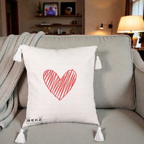 Perna Decorativa Inima Rosie Desen Manual, 40x40 cm, Bej cu Franjuri, Husa Detasabila, Perna Inclusa, BEKZ®