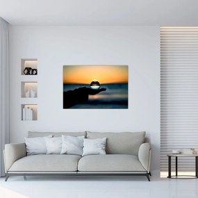 Tabloul cu bilă din sticlă în palmă (90x60 cm)