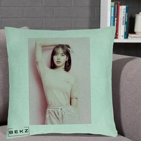 Perna Personalizata K-pop BLACKPINK Lisa Roz, 40x40 cm, Verde Menta, Husa Detasabila, Perna Inclusa, BEKZ®