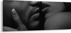 Tablou - Sărutul, fotografie alb-negru (120x50 cm)