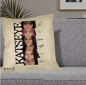 Perna Personalizata K-pop KATSEYE Semnaturi Membre Foto, 40x40 cm, Crem, Husa Detasabila, Perna Inclusa, BEKZ®