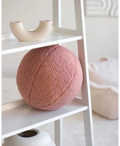Pernă decorativă pentru copii roz cu tapițerie din țesătură bouclé Ball – Wigiwama
