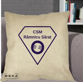 Perna Personalizata CSM Ramnicu Sarat Fotbal, 40x40 cm, Crem, Husa Detasabila, Perna Inclusa, BEKZ®