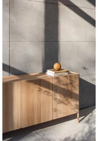 Comodă în culoare naturală din lemn de stejar 220x85x42 cm Dvor – Gazzda