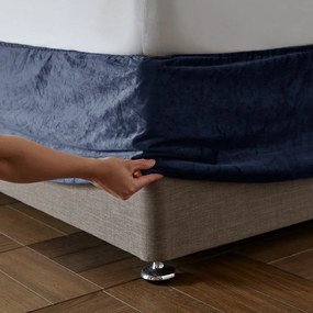 Husă pentru cadru de pat albastră din catifea cu elastic 152x198 cm Kingsley – Catherine Lansfield