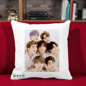 Perna Personalizata K-pop BTS Foto Grup Fete Albe, 40x40 cm, Alba Mata, Husa Detasabila, Perna Inclusa, BEKZ®