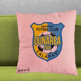 Perna Personalizata AFC Dunarea Calarasi 2005 Fotbal, 40x40 cm, Roz, Husa Detasabila, Perna Inclusa, BEKZ®