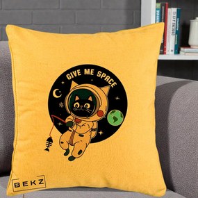 Perna Decorativa Give Me Space Pisica Astronaut, 40x40 cm, Galben, Husa Detasabila, Perna Inclusa, BEKZ®