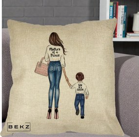 Cadou pentru Mama - Perna Personalizata Patrata Mother of a Prince, 40x40 cm, Crem, Husa Detasabila, Perna Inclusa, BEKZ®