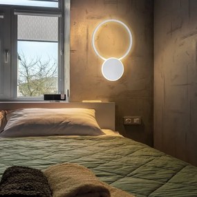 Aplica de perete lumina ambientala LED Omnio alb