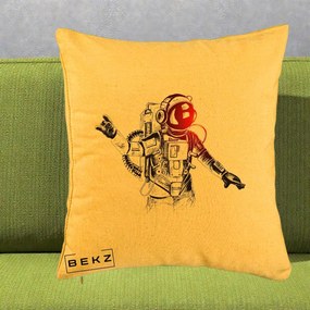 Perna Decorativa Astronaut Rock Sketching, 40x40 cm, Galben, Husa Detasabila, Perna Inclusa, BEKZ®