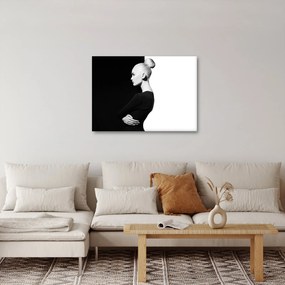 Tablou - O femeie à la yin și yang (70x50 cm)