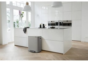 Coș de gunoi gri deschis de reciclat/cu pedală din oțel 60 l Bo – Brabantia