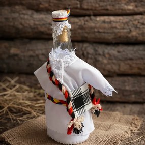 Sticla imbracata traditional 250 ml ,   sticla decorativa pentru bauturi