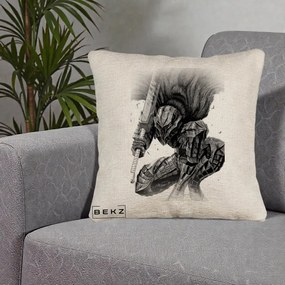 Perna Personalizata Berserk Guts Armor of Darkness Manga, 40x40 cm, Bej Canapea, Husa Detasabila, Perna Inclusa, BEKZ®
