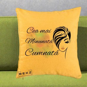 Cadou pentru Cumnata - Perna Personalizata Cea mai Minunata Cumnata cu Silueta Dama si Pete Multicolor, 40x40 cm, Galben, Husa Detasabila, Perna Inclusa, BEKZ®