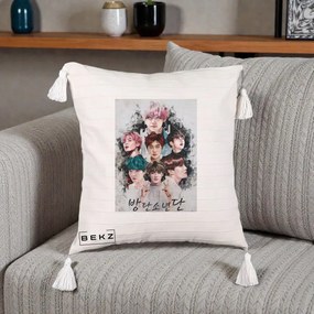 Perna Personalizata K-pop BTS Bangtan Boys Poster Artistic Negru Alb, 40x40 cm, Bej cu Franjuri, Husa Detasabila, Perna Inclusa, BEKZ®