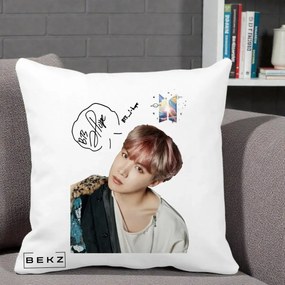 Perna Personalizata K-pop BTS J-Hope Par Roz Autograf, 40x40 cm, Alba Mata, Husa Detasabila, Perna Inclusa, BEKZ®