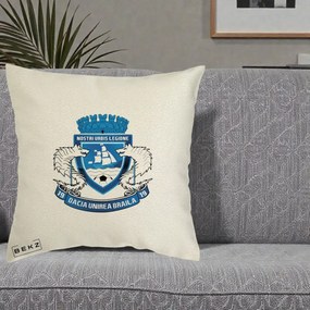 Perna Personalizata Dacia Unirea Braila 1919 Fotbal, 40x40 cm, Ecru, Husa Detasabila, Perna Inclusa, BEKZ®