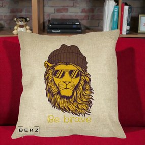 Perna Decorativa Leu Hipster Be Brave, 40x40 cm, Crem, Husa Detasabila, Perna Inclusa, BEKZ®