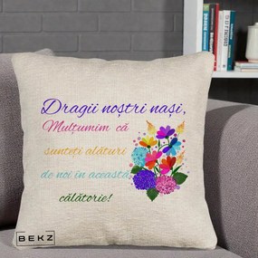 Perna Personalizata Dragii Nostri Nasi Multumim cu Flori Multicolore Colorat, 40x40 cm, Bej Canapea, Husa Detasabila, Perna Inclusa, BEKZ®