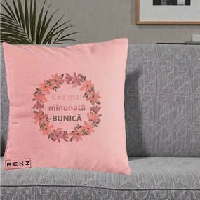 Cadou pentru Bunica - Perna Personalizata Cea Mai Minunata Bunica Coronita Flori Roz, 40x40 cm, Roz, Husa Detasabila, Perna Inclusa, BEKZ®