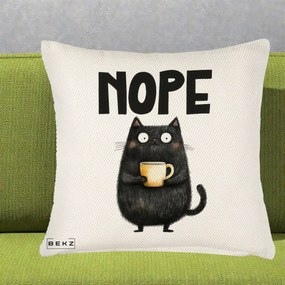 Perna Decorativa NOPE Pisica Neagra Cafea, 40x40 cm, Crem Reliefat, Husa Detasabila, Perna Inclusa, BEKZ®