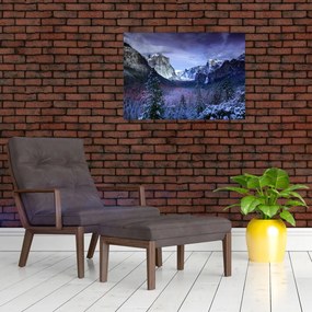 Tablou pe sticlă cu peisaj montan iarna (70x50 cm)