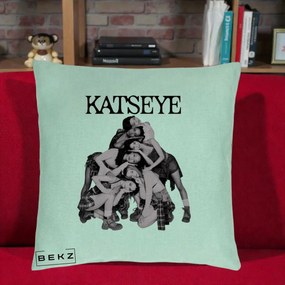Perna Personalizata K-pop KATSEYE Foto Roz Vintage, 40x40 cm, Verde Menta, Husa Detasabila, Perna Inclusa, BEKZ®