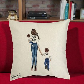 Cadou pentru Mama - Perna Personalizata Mom of Boys Mama cu Baietii, 40x40 cm, Ecru, Husa Detasabila, Perna Inclusa, BEKZ®