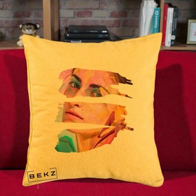 Perna Decorativa Portret Femeie Fragmentat Colorat, 40x40 cm, Galben, Husa Detasabila, Perna Inclusa, BEKZ®