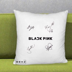 Perna Personalizata K-pop BLACKPINK Tinute Negre Grup Simplu, 40x40 cm, Alb Pufos, Husa Detasabila, Perna Inclusa, BEKZ®