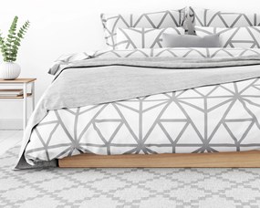 Goldea lenjerie de pat de lux din bumbac satinat - forme geometrice gri pe alb 140 x 200 și 50 x 70 cm
