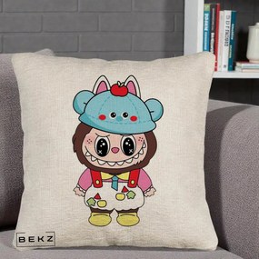 Perna Personalizata Labubu x Urs Albastru Colorat, 40x40 cm, Bej Canapea, Husa Detasabila, Perna Inclusa, BEKZ®