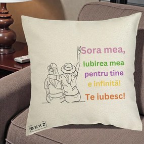 Cadou pentru Sora - Perna Personalizata Sora Mea Te Iubesc Doua Fete cu Palarie si Umbrela, 40x40 cm, Ecru, Husa Detasabila, Perna Inclusa, BEKZ®
