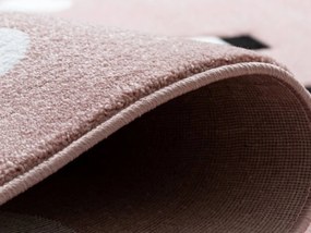 Covor roz cu buline Oaia veselă Dimensiuni: 160x220 cm