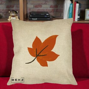 Perna Decorativa Frunza de Toamna Portocalie, 40x40 cm, Crem, Husa Detasabila, Perna Inclusa, BEKZ®