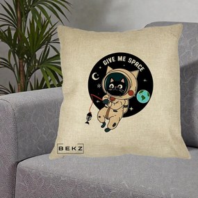 Perna Decorativa Give Me Space Pisica Astronaut, 40x40 cm, Crem, Husa Detasabila, Perna Inclusa, BEKZ®